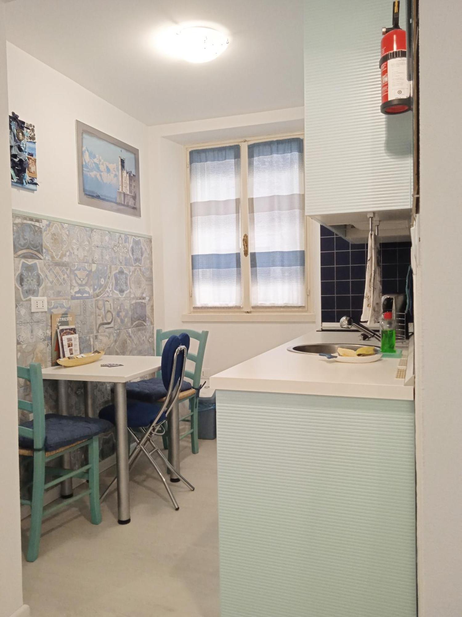 Appartamento La Casa Di Uccia Trieste Esterno foto